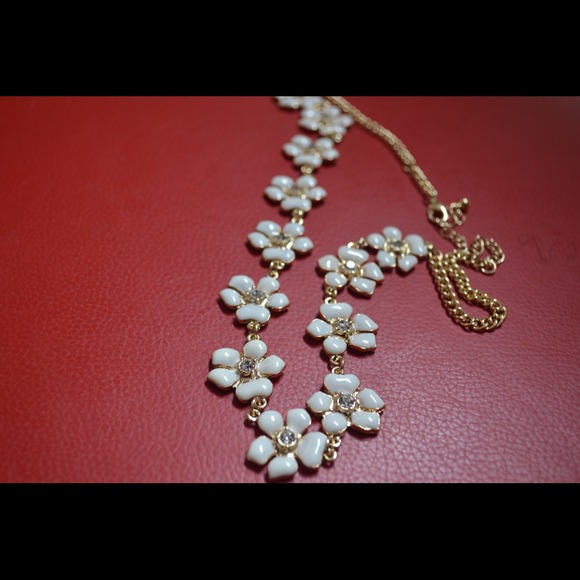 Flower Necklace with accents