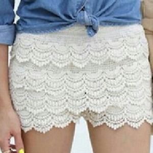 Lacey skort