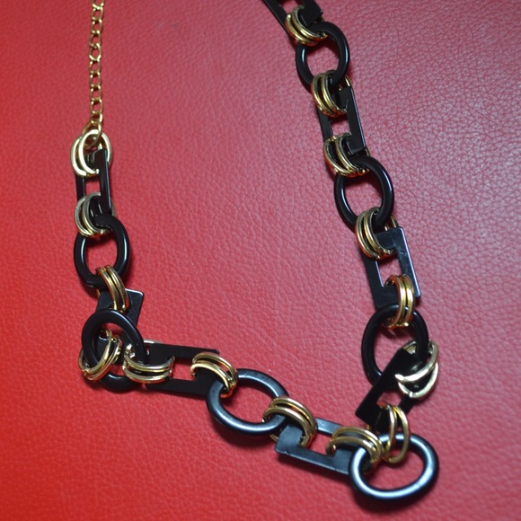 Black and gold chain necklace