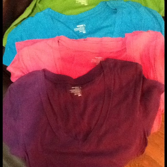 SiOLD 4 old navy v-neck thirst