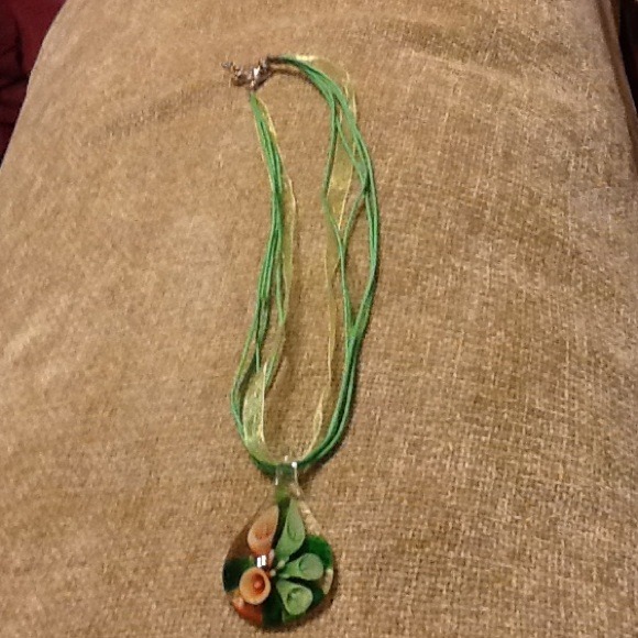Neck less - Picture 1 of 1