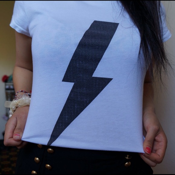 ❌❌Sold❌❌Lightning tee - Picture 2 of 3