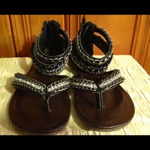 ⚫Chain link and rhinestone black sandals⚫