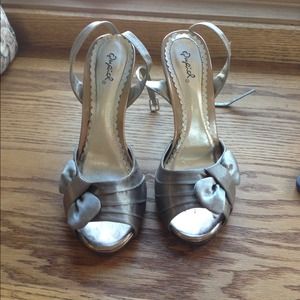 Gray heels ⬇REDUCED!!!