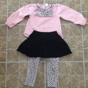 Cute 24 month shirt w/matching skirt w/leggings!