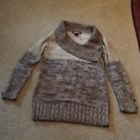 Long sleeve sweater dress.