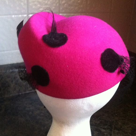 Hat - Picture 4 of 4