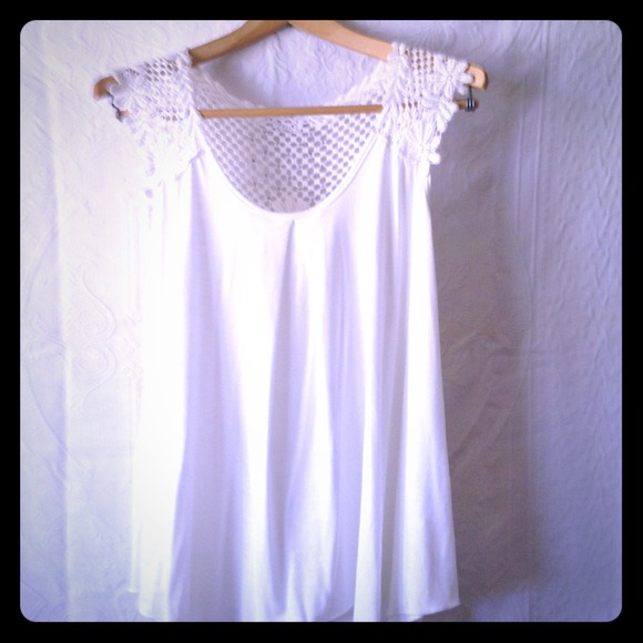 Barely off white Charming Charlie sleeveless top