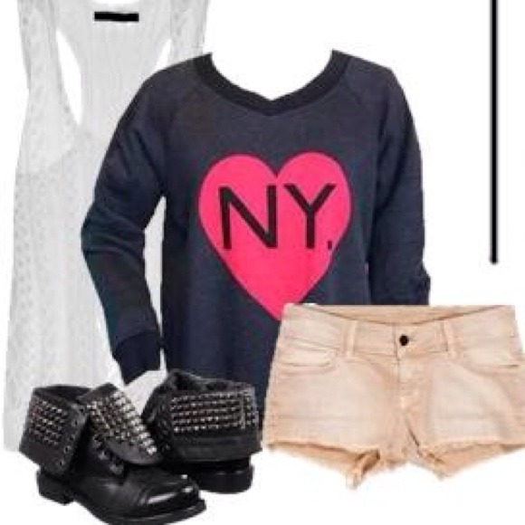 🚫SOLD🚫Wildfox Couture Bi Costal Sweatshirt - Picture 3 of 4