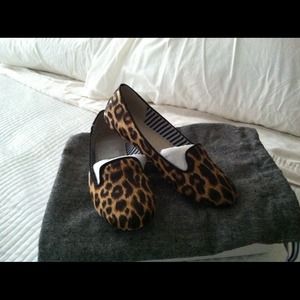 Charles Philip shanghai leopard flats