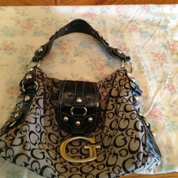 Authentic Guess hobo