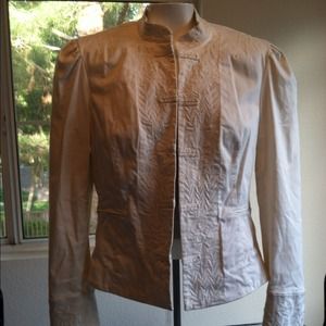 Bcbg cream asian inspired blazer size LG