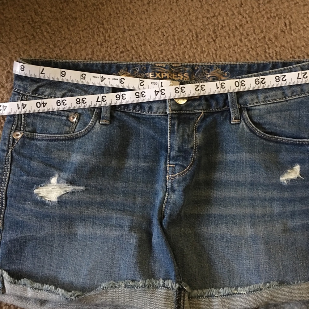 Shorts - Picture 5 of 5