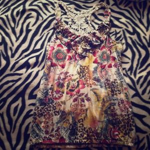 🚫SOLD🚫Floral ruffled blouse