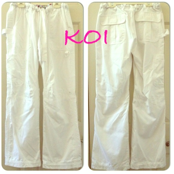 💥SOLD💥 KOI white scrub pants SMALL PETITE