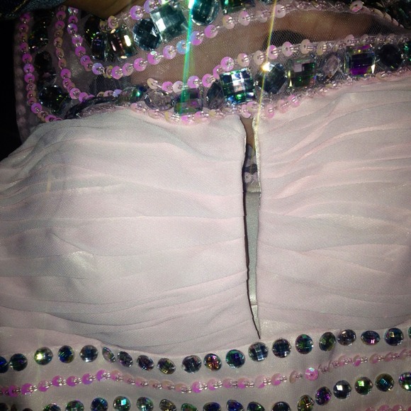 Floor length evening/prom dress! NEVER WORN! - Picture 3 of 3