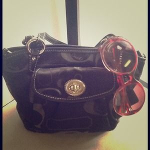 Black Coach Purse***Reduced***