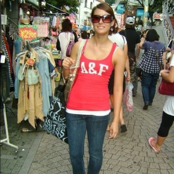 ❌SOLD IN BUNDLE A&F hot pink stretch tank - Picture 4 of 4