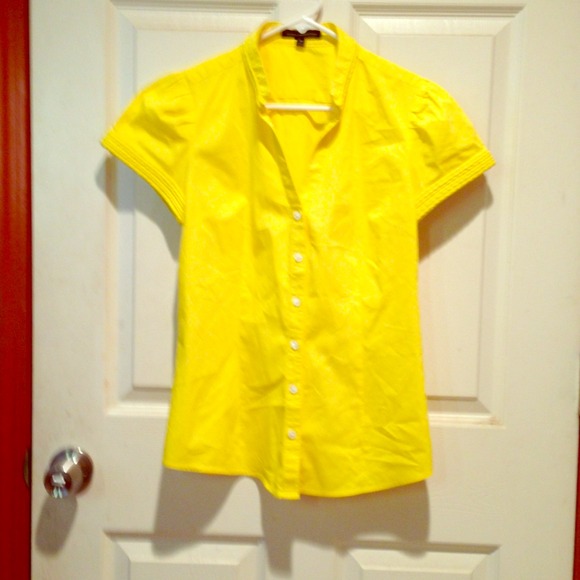 M short sleeve button down express shirt