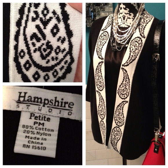 ❌SOLD❌in bundle Adorable B/W Paisley Motif Cardy - Picture 2 of 4