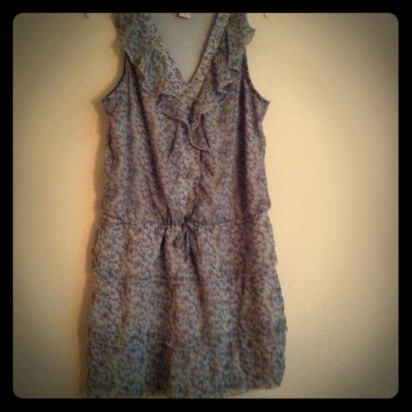 Steel color ruffle front really comfy - Picture 1 of 1