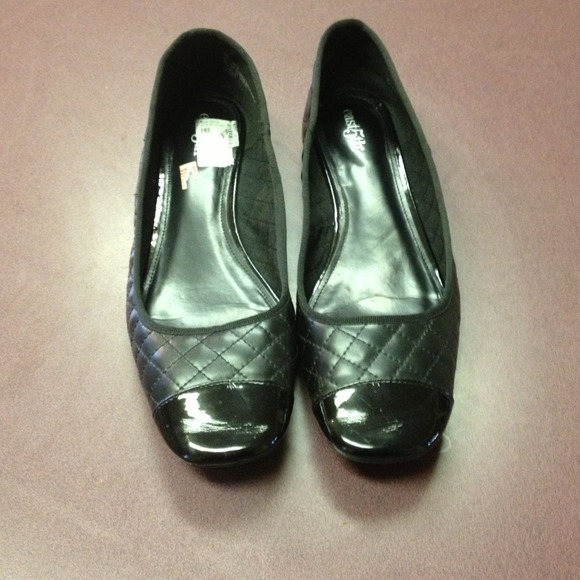 Black flats
