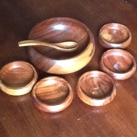 Vintage wooden bowls set