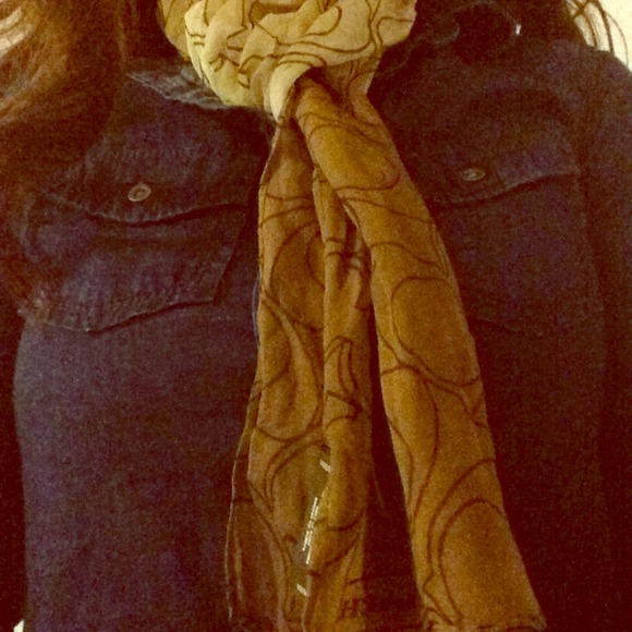 Coach scarf - Picture 1 of 2