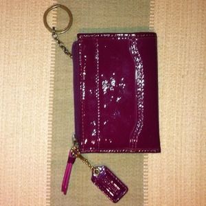 COACH Leather key ring card holder in a color 💕