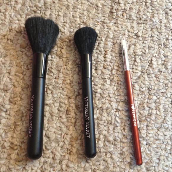 New makeup brushes