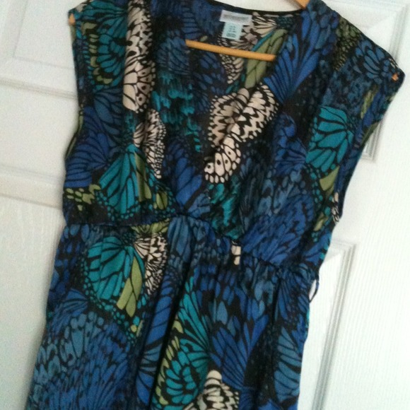 SOLD--Maternity long top