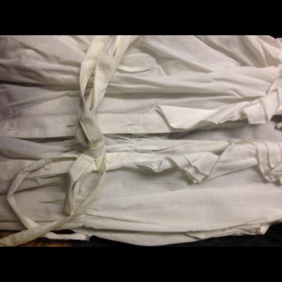 Ruffled button down tie shirt - Picture 3 of 4