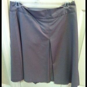 Gray pleated skirt