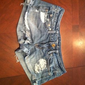 Distressed AE shorts 2