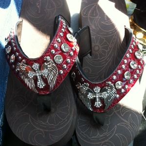 Bling flip flops! Size 10 rhinestone cross w/wings