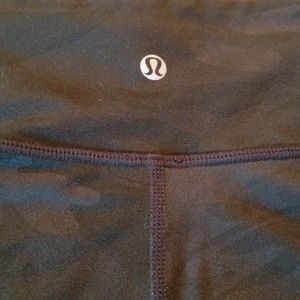Lululemon camo wunderunder pants