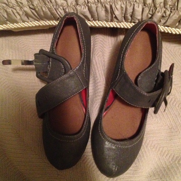 Gray 3" heels bought from Ross's only worn once!