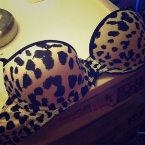 Cheetah print black and white bra