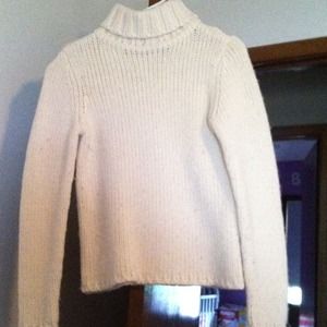 Nice warm GAP sweater:)