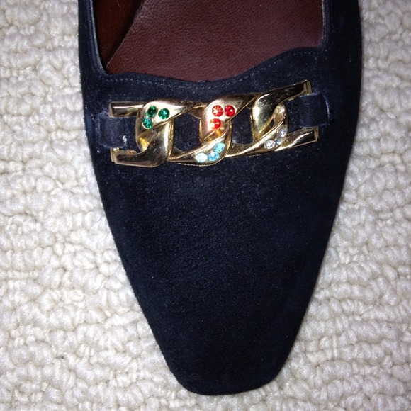 SOLD- Black Suede Shoes-Gold Chain, Stones-Sz 6 - Picture 2 of 4