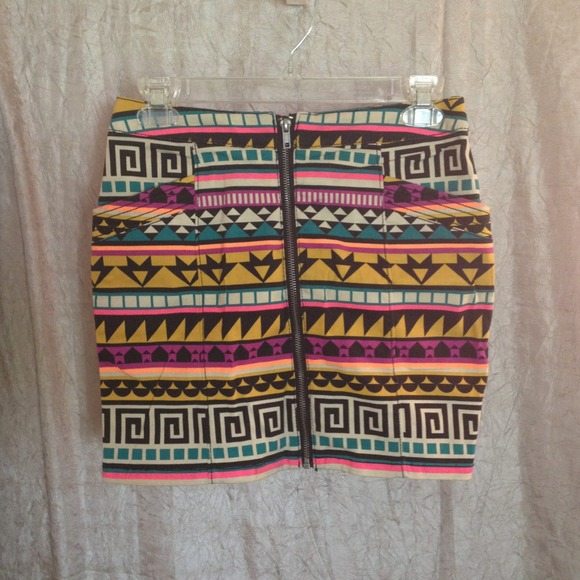 H&M fitted short skirt