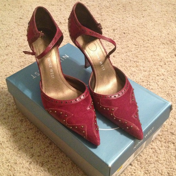 Nine West pumps