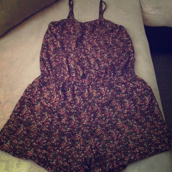 Cute Floral print Romper