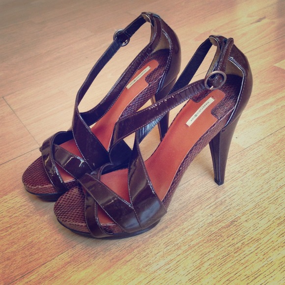 MAX STUDIO Genuine Snakeskin Brown Sandal Heels