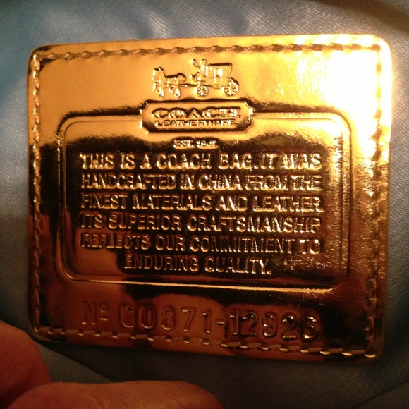 🚨REDUCED🚨NWT Coach satin teal color fold over - Picture 3 of 4