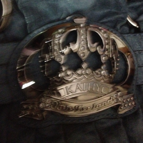 Handbag - Picture 2 of 3