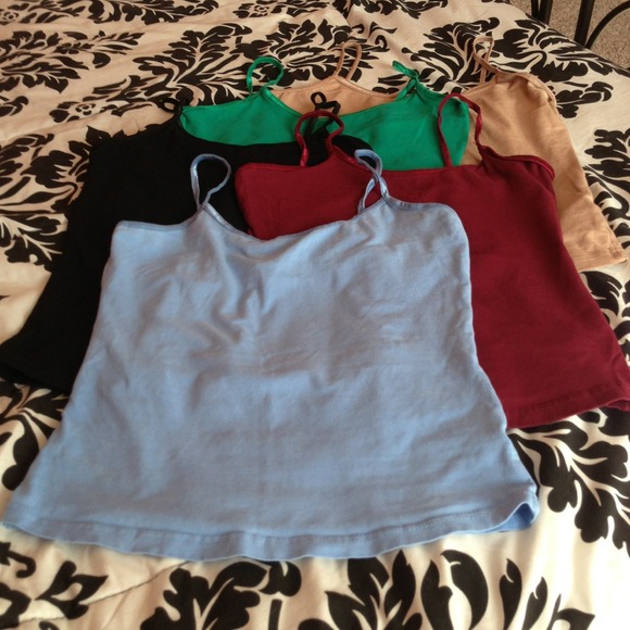 🎀Lot of 5 Tank Tops🎀