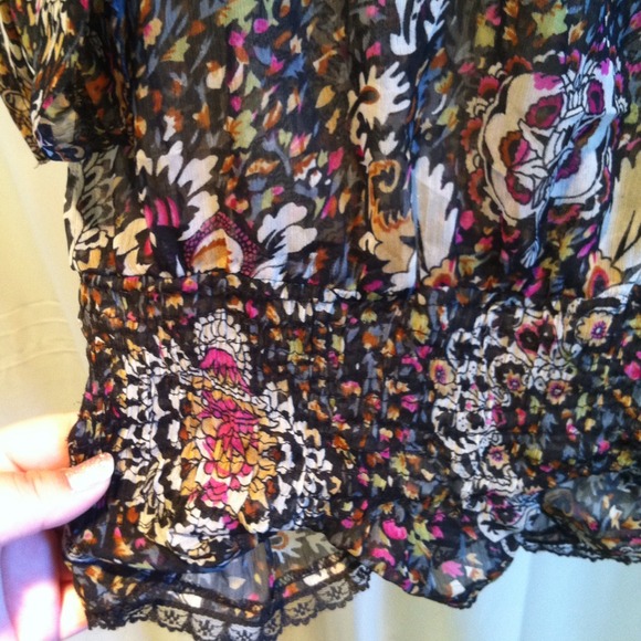 Sheer Top - Picture 3 of 4