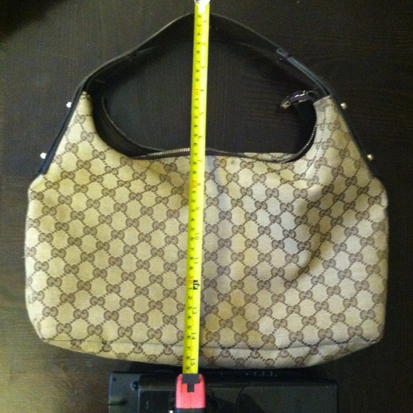 🔥MORE PICS OF GUCCI🔥 - Picture 2 of 3