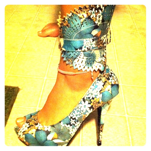 Unique heels